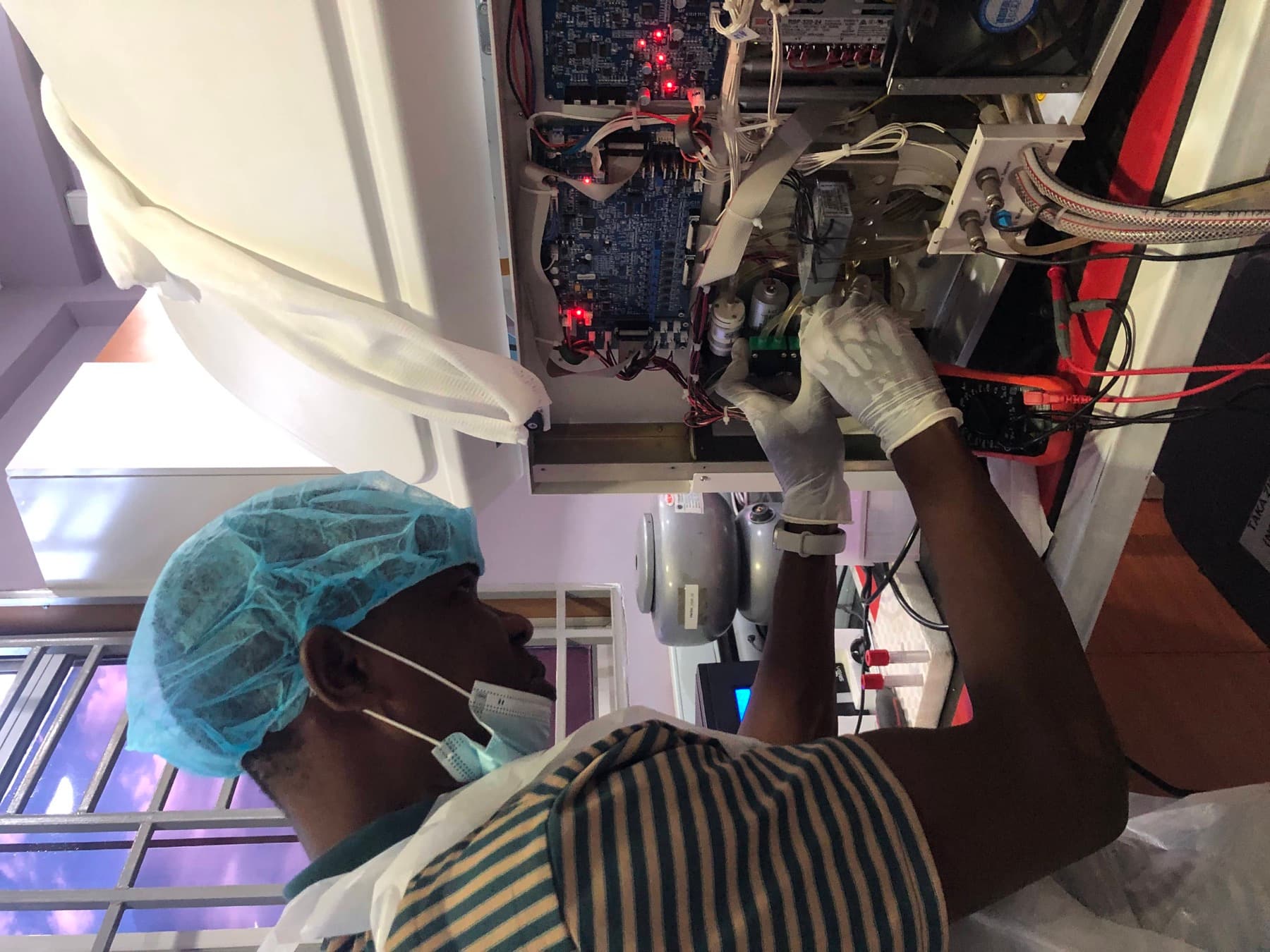 Laboratory workflow proof with diagnostic equipment